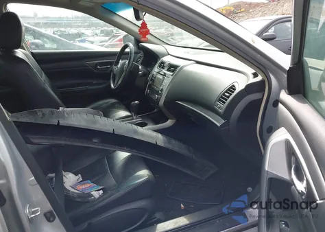 2013 Nissan Altima 2.5 from USA, damaged, VIN 1N4AL3AP2DC135919